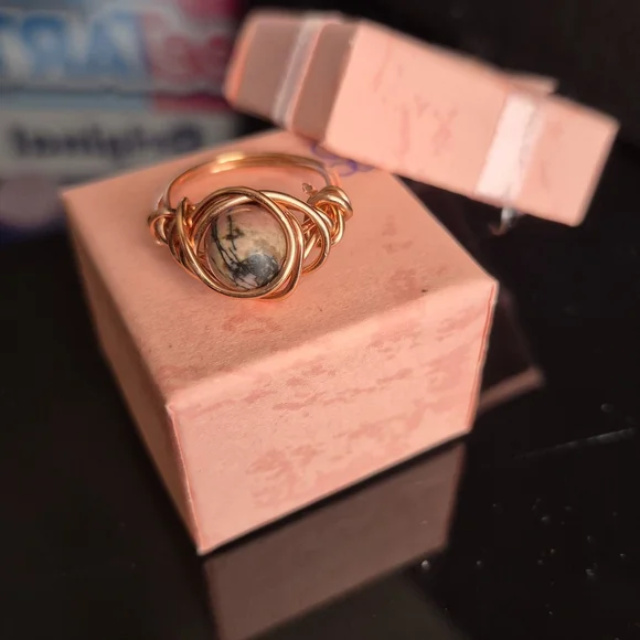 Elegant Copper Wire Wrapped Ring - Picture 2 of 9